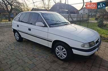 Хетчбек Opel Astra 1995 в Болехові