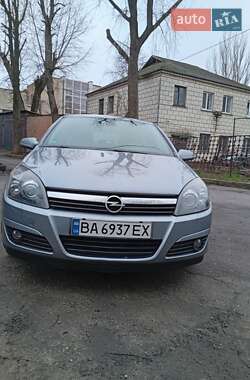 Хэтчбек Opel Astra 2005 в Кропивницком