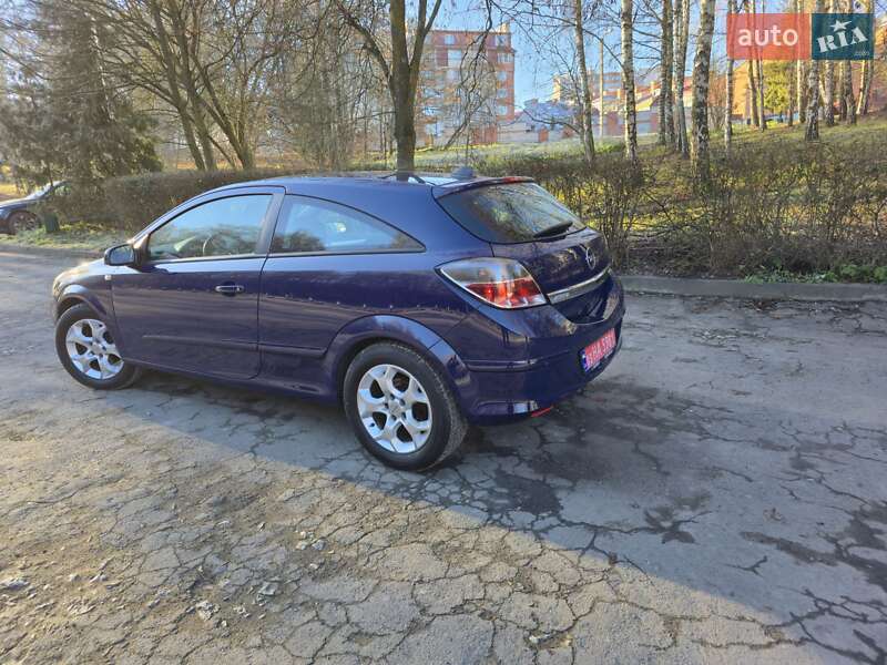 Хэтчбек Opel Astra 2008 в Львове