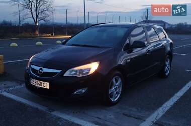Универсал Opel Astra 2011 в Черновцах