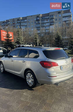 Універсал Opel Astra 2011 в Львові