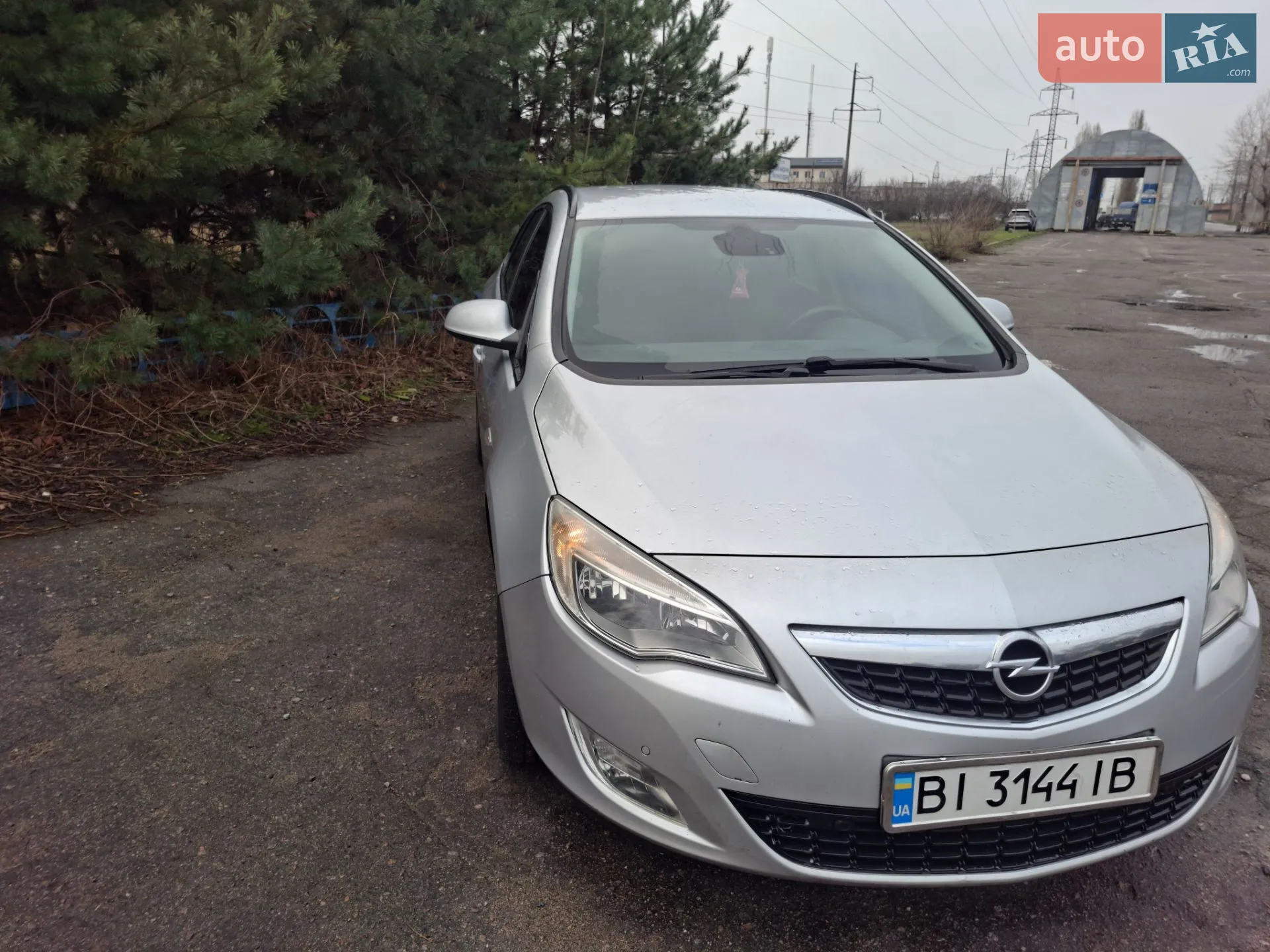 2011 Opel Astra - фото 1