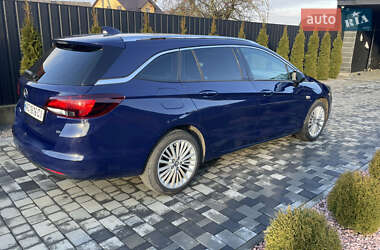 Універсал Opel Astra 2016 в Луцьку