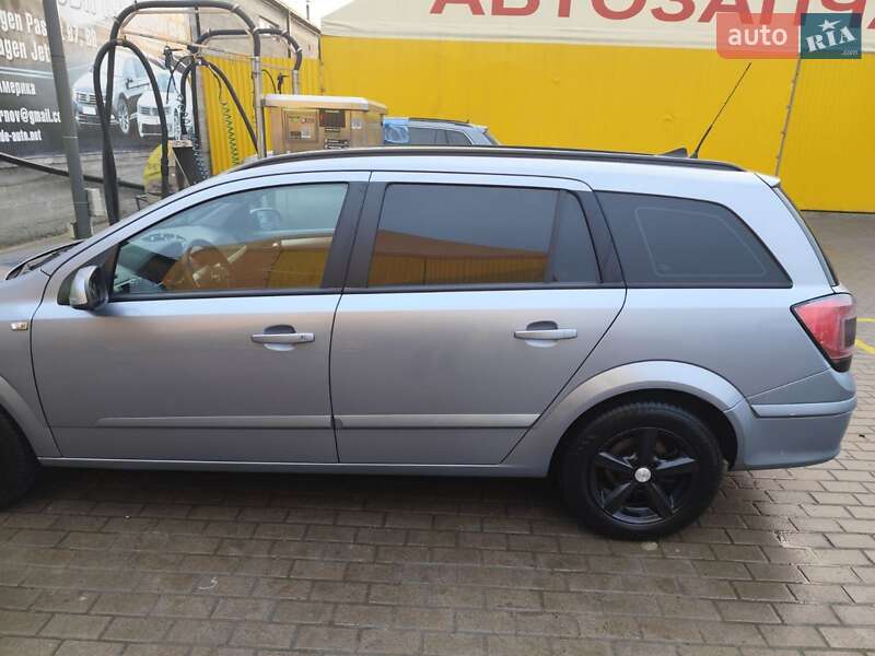 Універсал Opel Astra 2007 в Львові