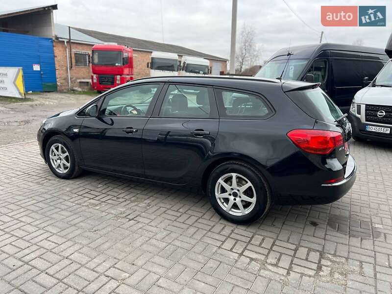 Универсал Opel Astra 2016 в Ковеле