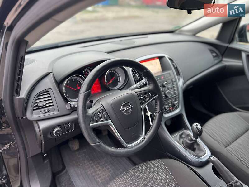 Универсал Opel Astra 2016 в Ковеле