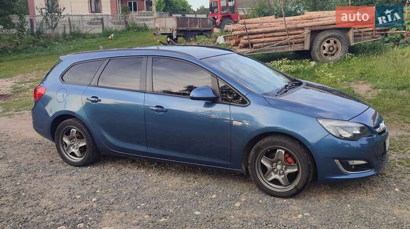 Универсал Opel Astra 2012 в Виннице