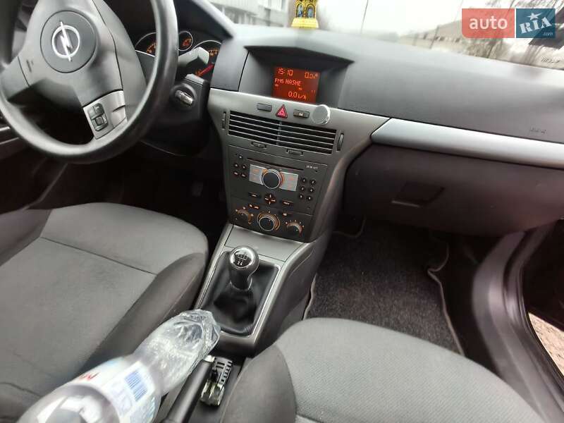 Універсал Opel Astra 2005 в Києві