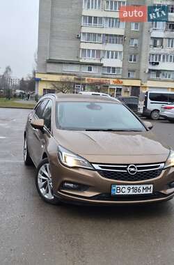 Универсал Opel Astra 2016 в Львове