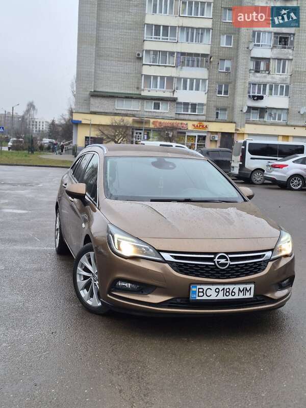 Opel Astra 2016