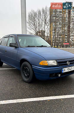 Хэтчбек Opel Astra 1992 в Киеве
