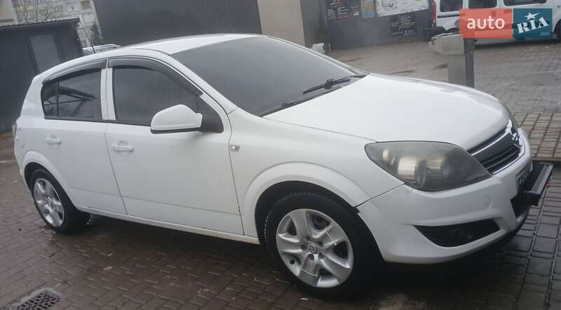 Хетчбек Opel Astra 2013 в Миколаєві
