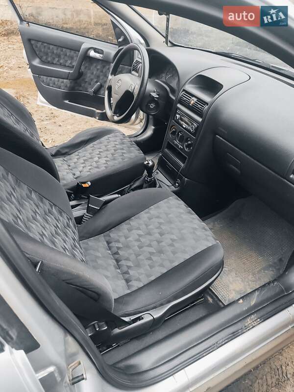 Хэтчбек Opel Astra 1998 в Липовце фото 9 Хэтчбек Opel Astra 1998 в Липовце