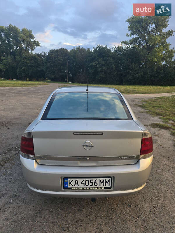 Седан Opel Astra 2007 в Гощі