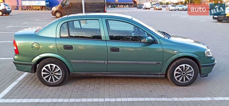 Седан Opel Astra 1999 в Тернополе