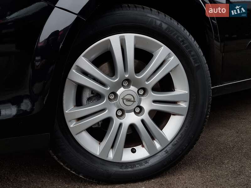 Універсал Opel Astra 2009 в Вінниці