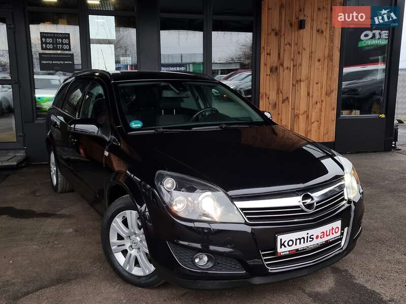 Універсал Opel Astra 2009 в Вінниці