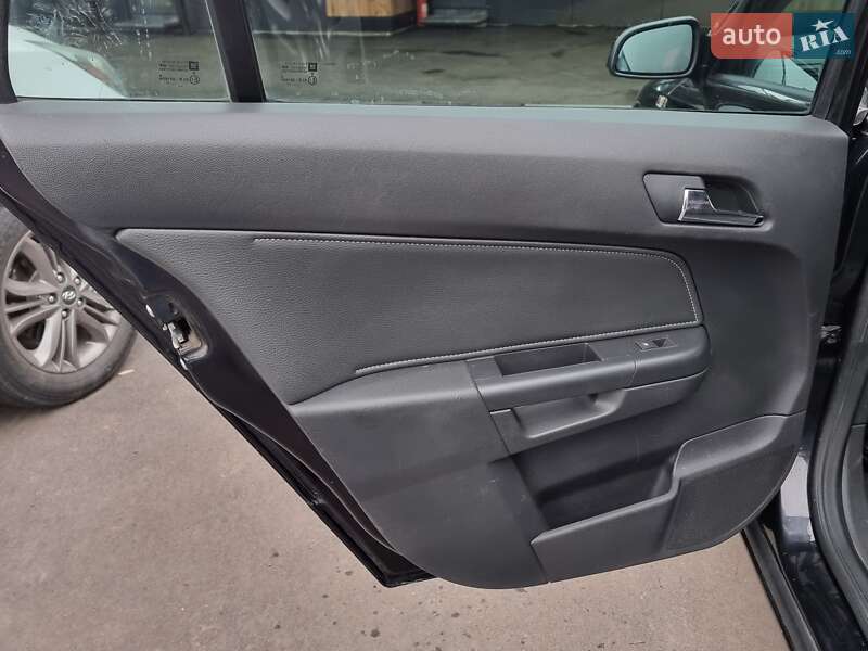 Універсал Opel Astra 2009 в Вінниці