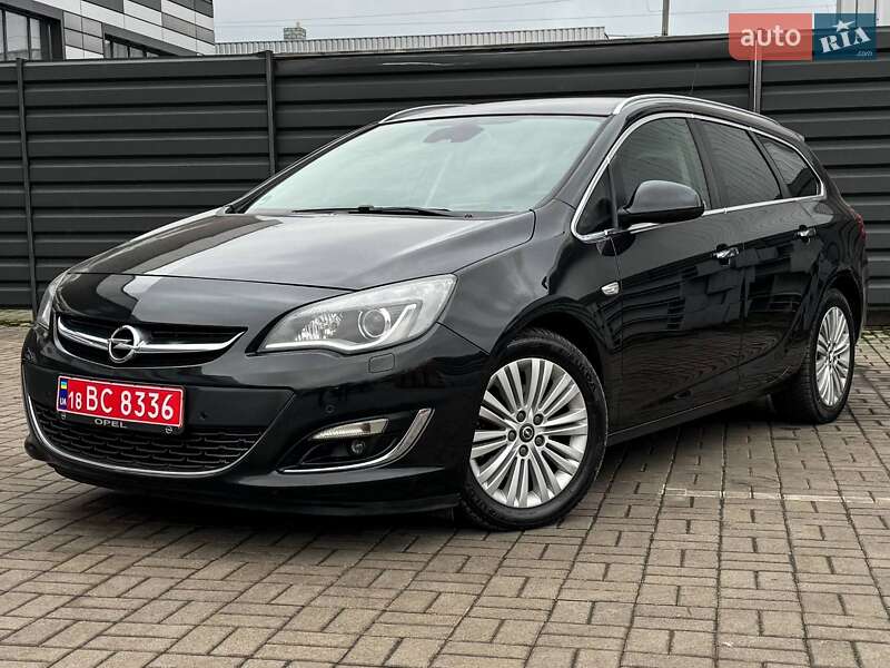 Универсал Opel Astra 2013 в Черкассах