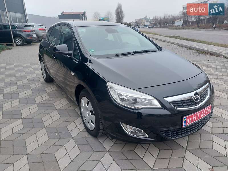 Хэтчбек Opel Astra 2010 в Белой Церкви