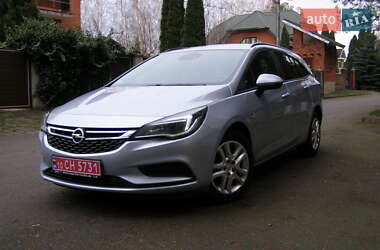 Універсал Opel Astra 2017 в Києві