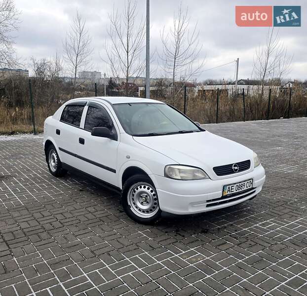 Opel Astra 2000