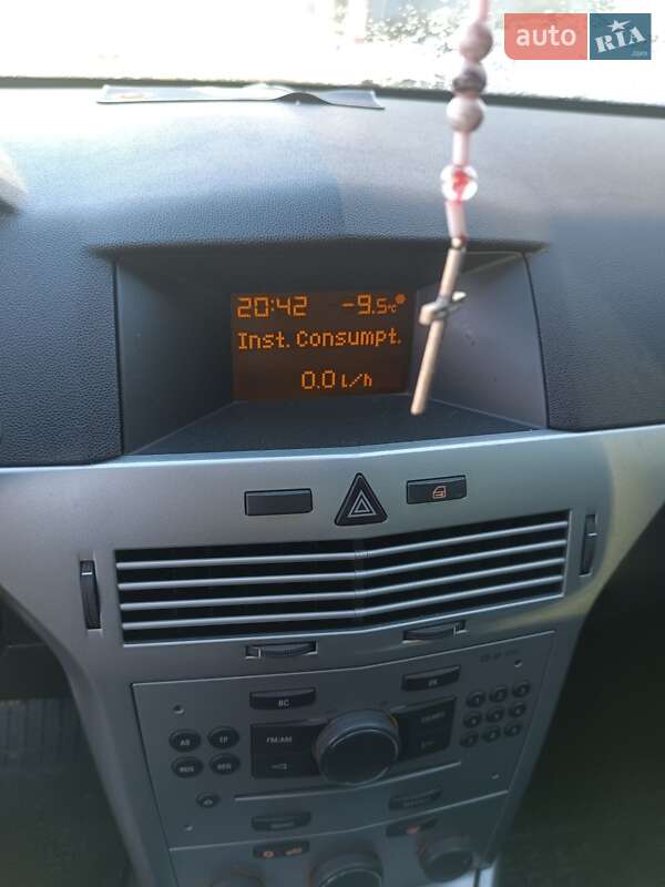 Хетчбек Opel Astra 2009 в Житомирі