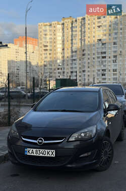 Універсал Opel Astra 2012 в Чернігові