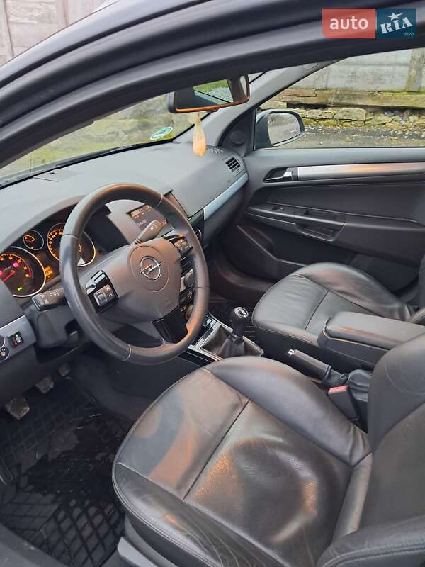 Універсал Opel Astra 2010 в Рівному фото 7 Універсал Opel Astra 2010 в Рівному