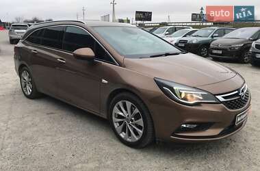 Універсал Opel Astra 2016 в Львові