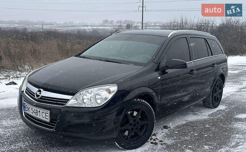 Універсал Opel Astra 2007 в Рівному
