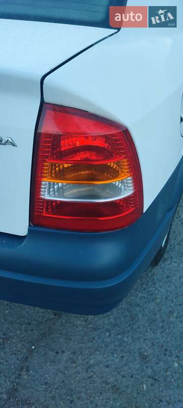 Седан Opel Astra 2003 в Белой Церкви