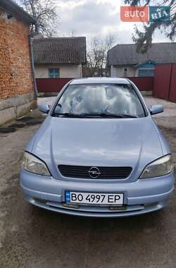 Седан Opel Astra 2004 в Тернополе