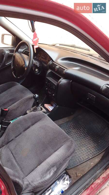 Универсал Opel Astra 1994 в Ровно