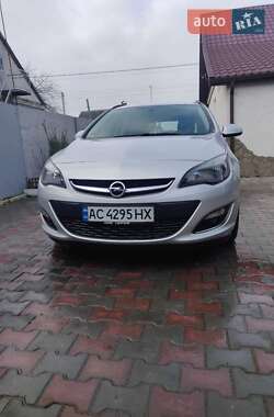 Універсал Opel Astra 2013 в Луцьку