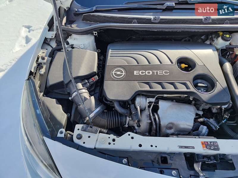 Универсал Opel Astra 2014 в Сумах