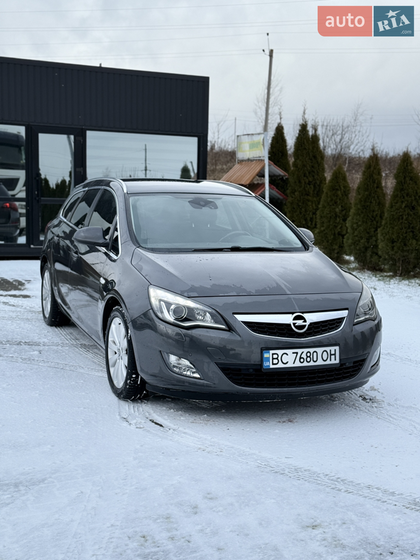 2011 Opel Astra - фото 1