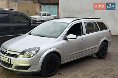 Универсал Opel Astra 2005 в Киеве