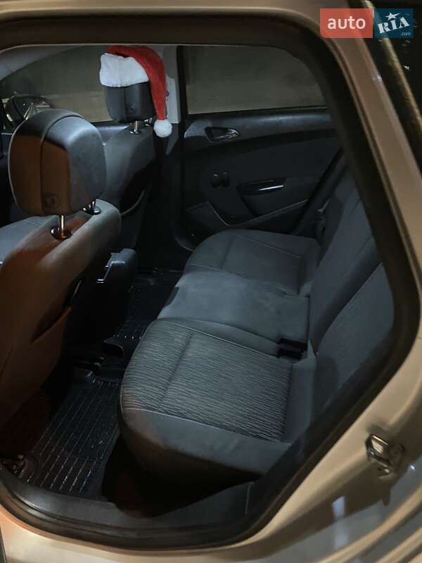 Універсал Opel Astra 2013 в Львові