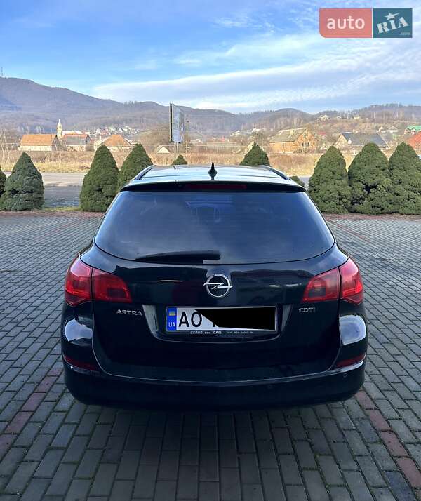 Универсал Opel Astra 2010 в Хусте фото 6 Универсал Opel Astra 2010 в Хусте