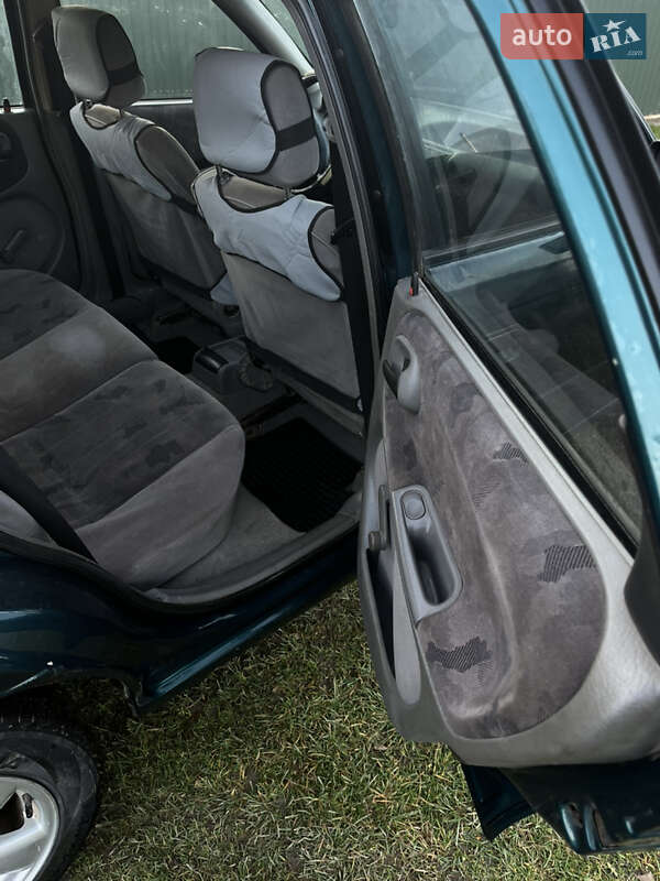 Хэтчбек Opel Astra 1997 в Яворове