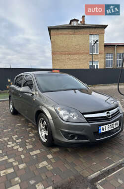 Хэтчбек Opel Astra 2012 в Смеле