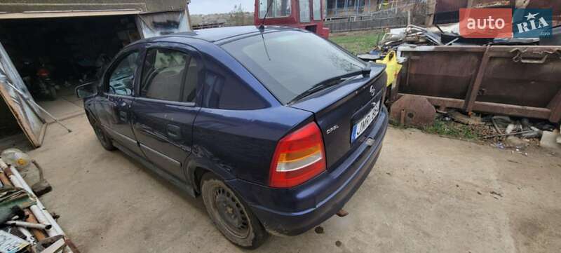Седан Opel Astra 2000 в Одессе