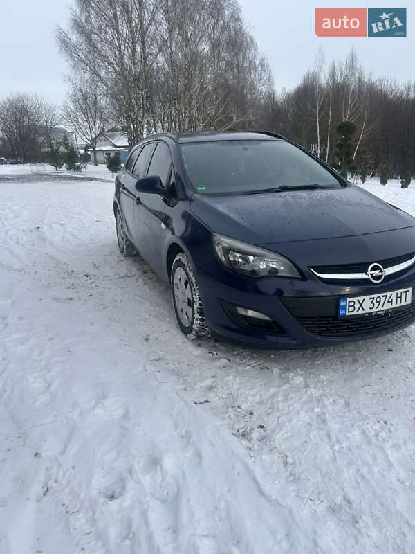 Универсал Opel Astra 2015 в Хмельницком