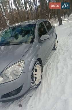 Хэтчбек Opel Astra 2007 в Смеле
