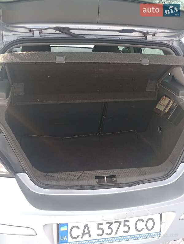 Хэтчбек Opel Astra 2007 в Смеле