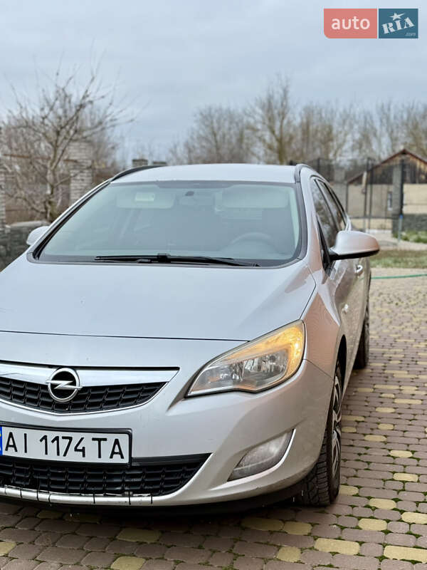 Универсал Opel Astra 2012 в Радомышле фото 3 Универсал Opel Astra 2012 в Радомышле