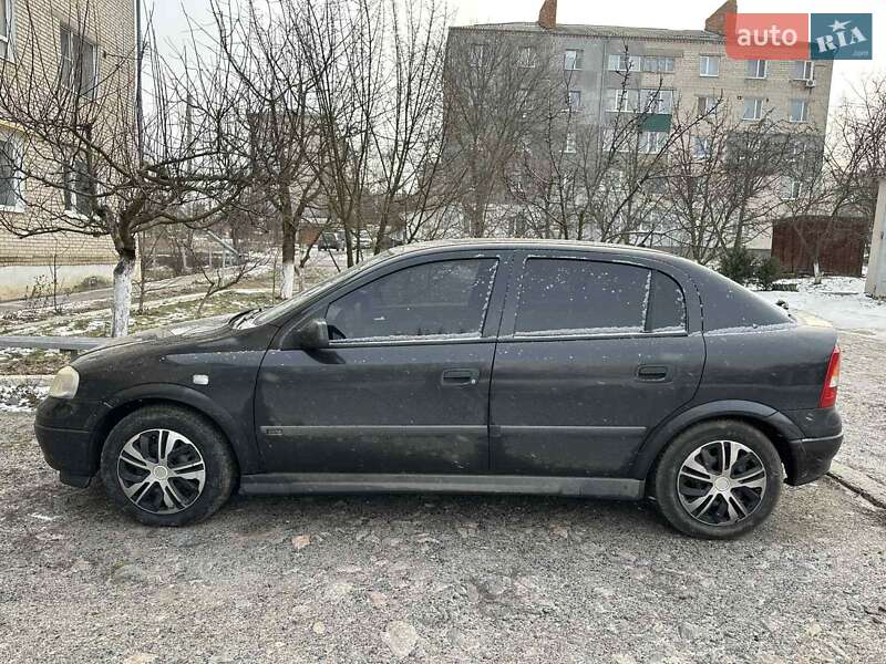 Хетчбек Opel Astra 2002 в Тульчині