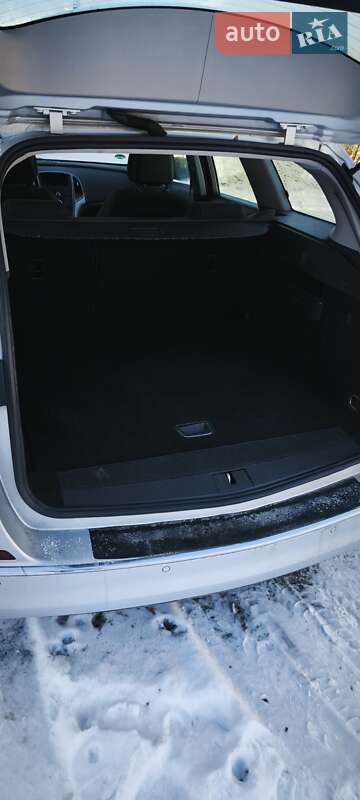 Універсал Opel Astra 2014 в Миколаєві