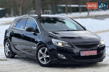 Хетчбек Opel Astra 2011 в Львові